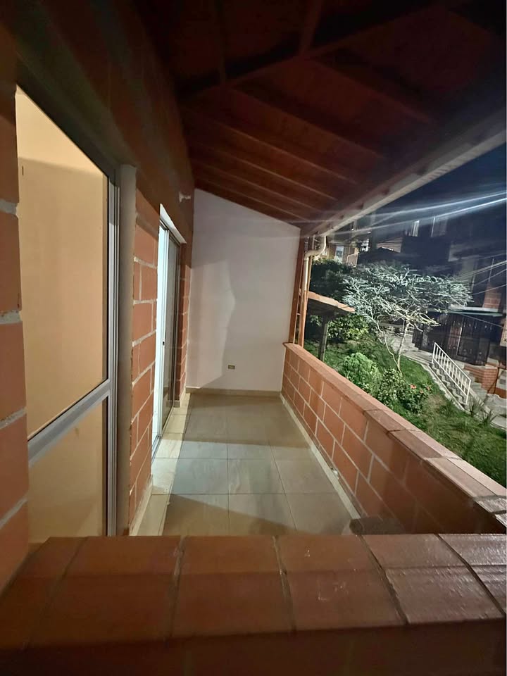 Casa campestre con vista a las montañas en Liborina - imagen 7