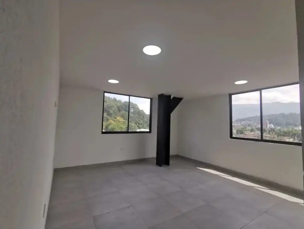 Locales En Arriendo En Pisos Superiores Con Ascensor Y Magnifica Vista - imagen 2